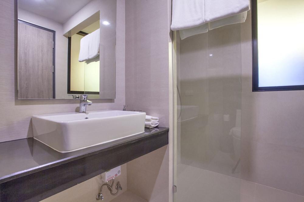 The Zense Boutique Hotel Phitsanulok Bagian luar foto