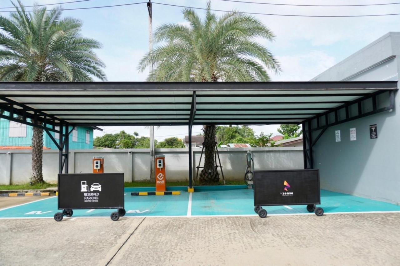 The Zense Boutique Hotel Phitsanulok Bagian luar foto