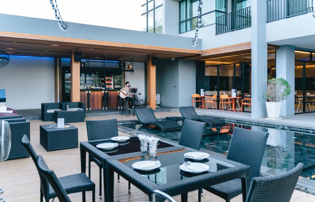The Zense Boutique Hotel Phitsanulok Bagian luar foto