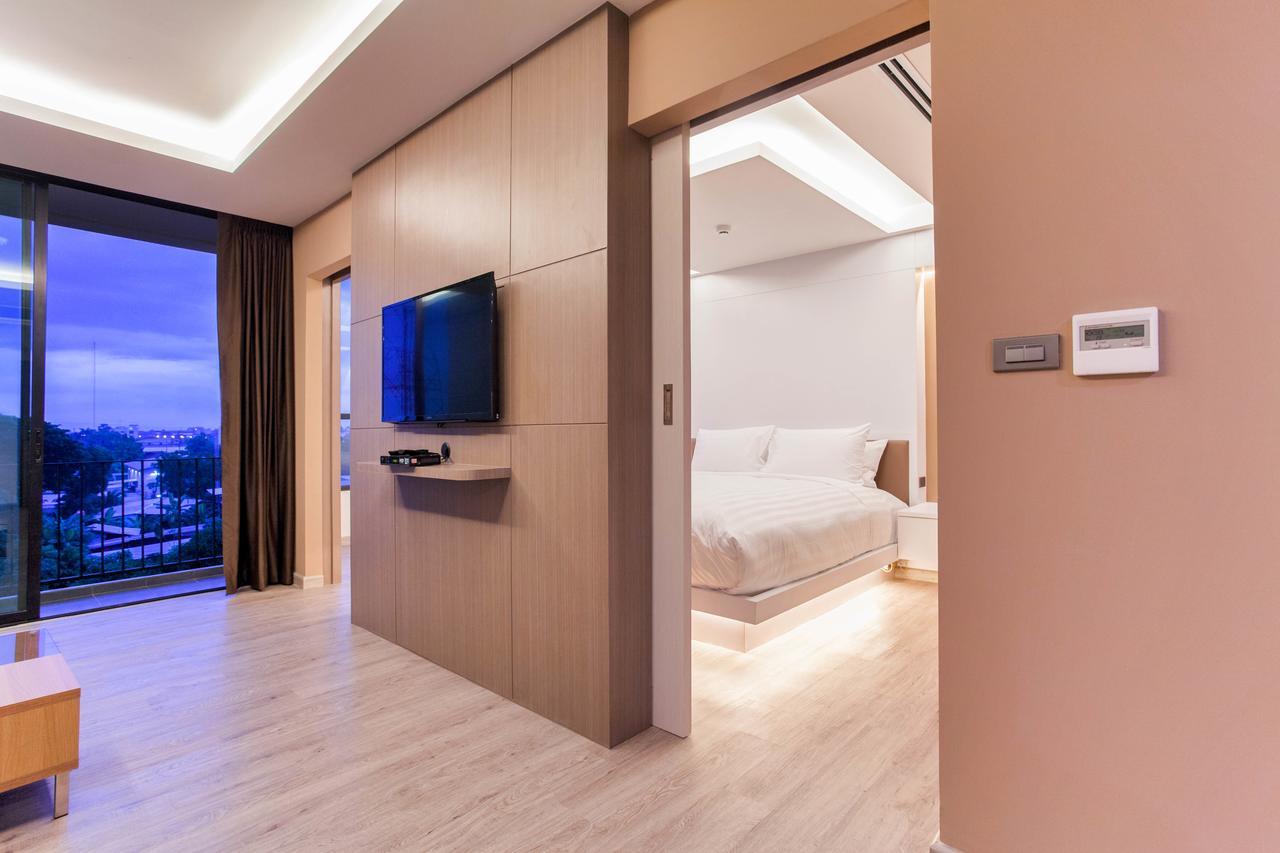 The Zense Boutique Hotel Phitsanulok Bagian luar foto