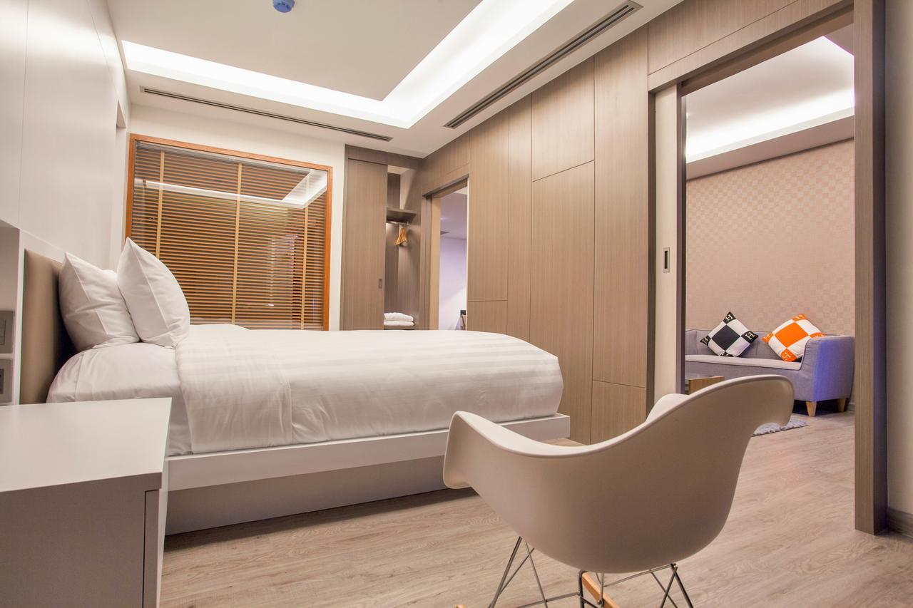 The Zense Boutique Hotel Phitsanulok Bagian luar foto