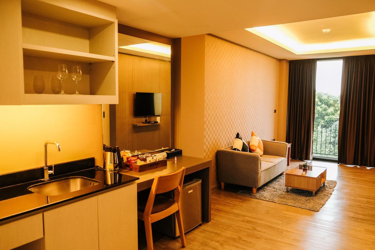 The Zense Boutique Hotel Phitsanulok Bagian luar foto