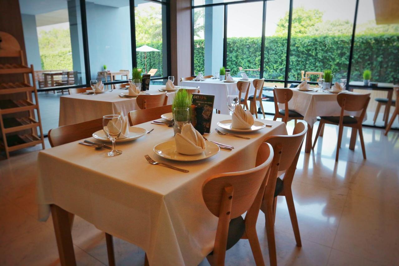 The Zense Boutique Hotel Phitsanulok Bagian luar foto