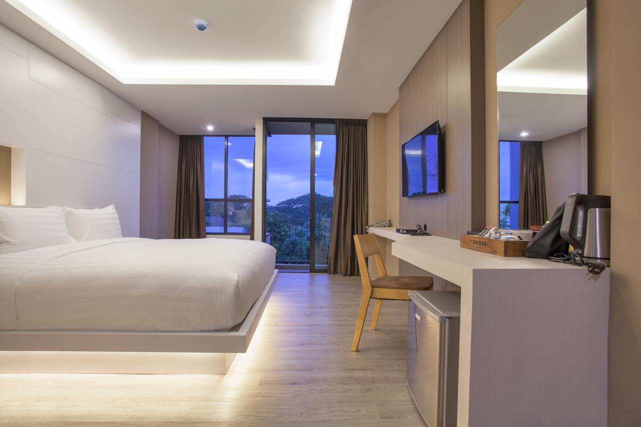 The Zense Boutique Hotel Phitsanulok Bagian luar foto
