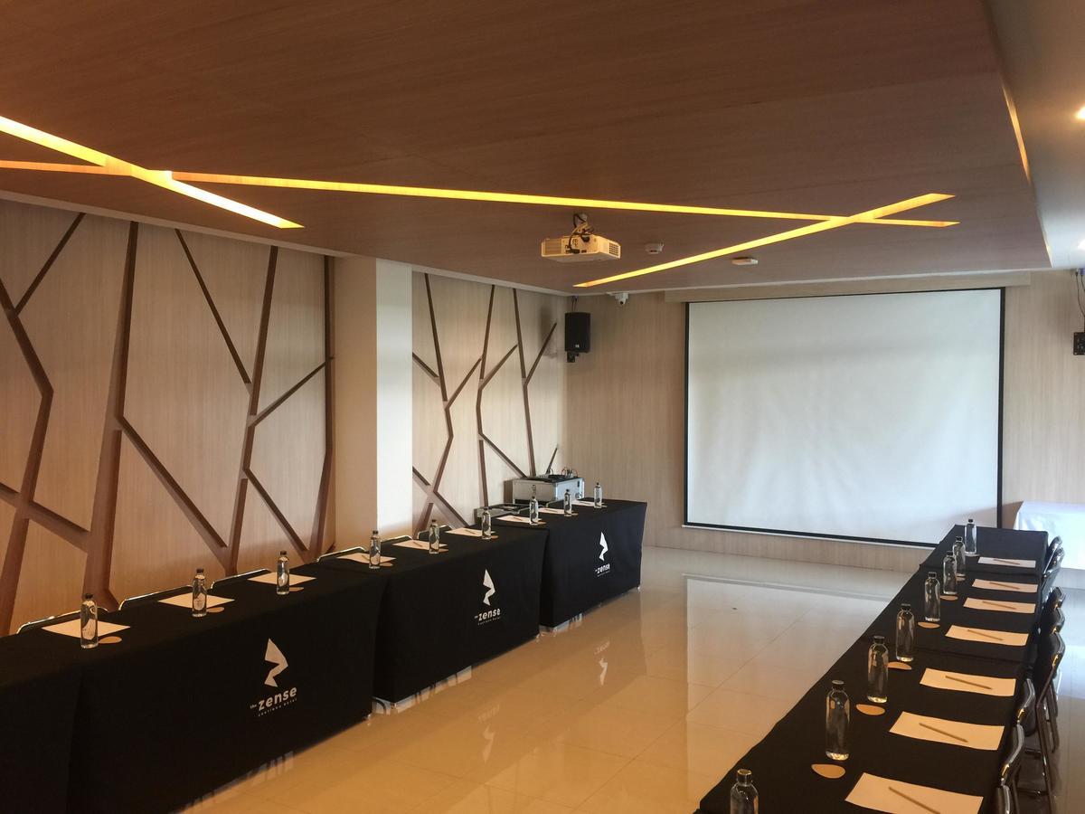 The Zense Boutique Hotel Phitsanulok Bagian luar foto