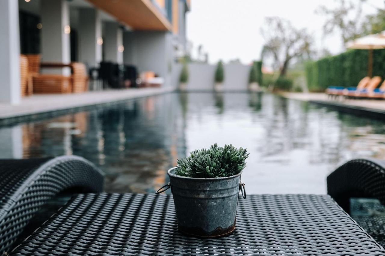 The Zense Boutique Hotel Phitsanulok Bagian luar foto