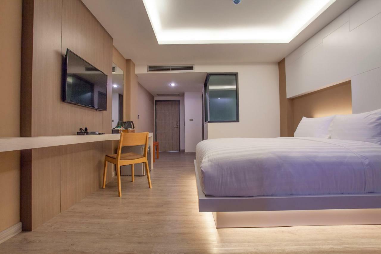 The Zense Boutique Hotel Phitsanulok Bagian luar foto